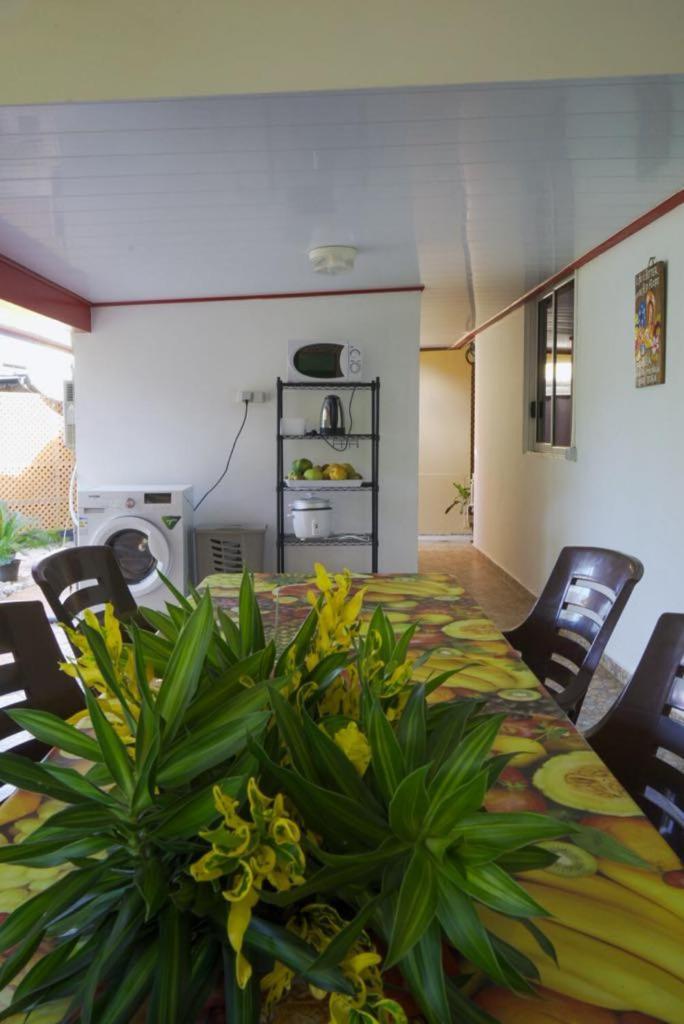 Hotel Lemon House Maroe Exterior foto